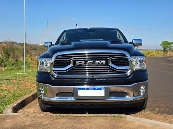 RAM-CLASSIC-5.7 V8 GASOLINA LARAMIE CD 4X4 AUTOMÁTICO RAM-CLASSIC-2022