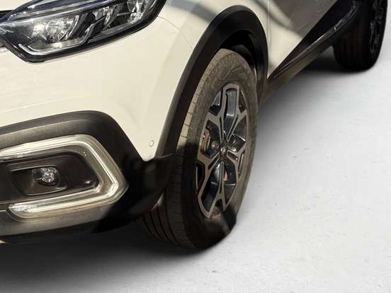 RENAULT-CAPTUR-2023