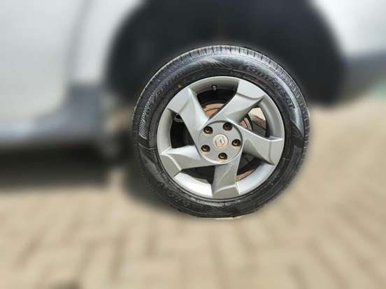 RENAULT-DUSTER-2012