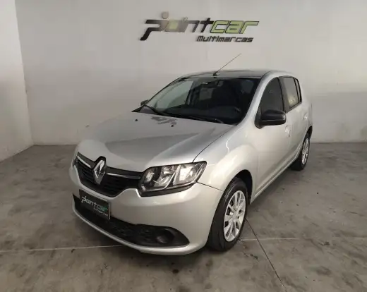 RENAULT-SANDERO-2015