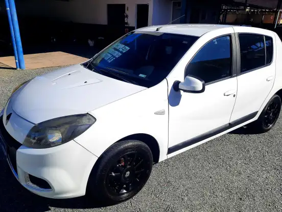 RENAULT-SANDERO-1.6 PRIVILÉGE 16V FLEX 4P AUTOMÁTICO RENAULT-SANDERO-2013