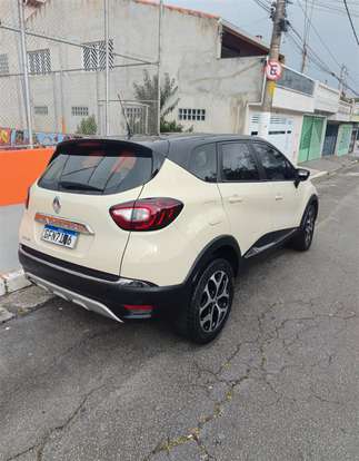 RENAULT-CAPTUR-2018