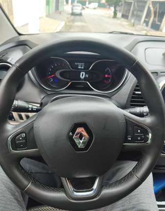 RENAULT-CAPTUR-2018