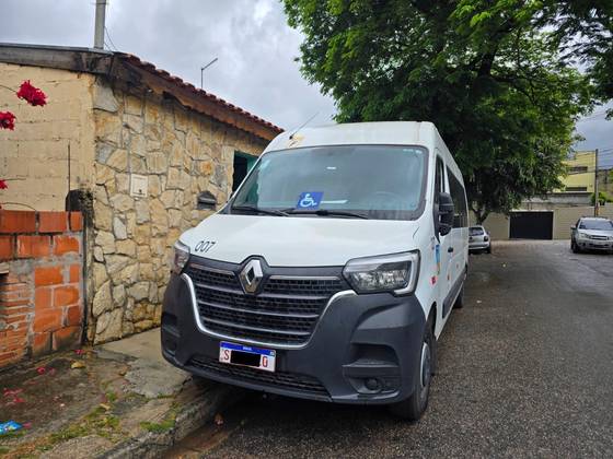 RENAULT MASTER 2.3 DCI DIESEL MINIBUS EXECUTIVE 16L L3H2 3P MANUAL