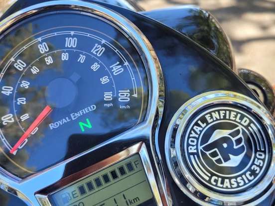 ROYAL ENFIELD-CLASSIC 350 DARK ROYAL ENFIELD-CLASSIC 350 DARK-2023