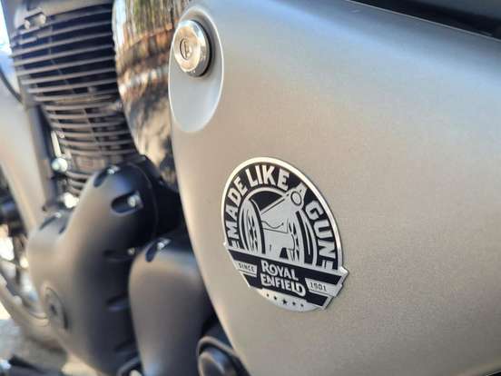 ROYAL ENFIELD-CLASSIC 350 DARK ROYAL ENFIELD-CLASSIC 350 DARK-2023