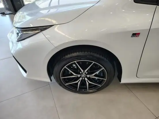TOYOTA-COROLLA-2026