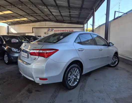 TOYOTA-COROLLA-2015