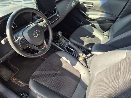 TOYOTA-COROLLA-2025