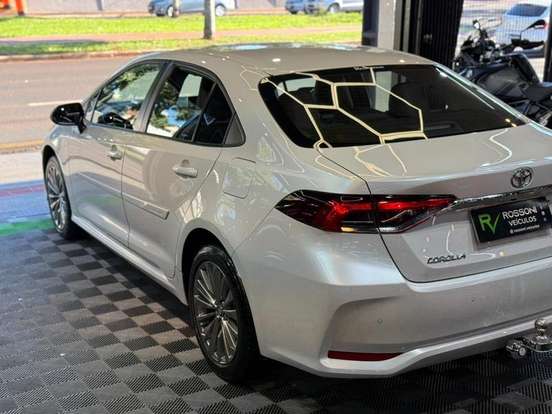 TOYOTA-COROLLA-2024