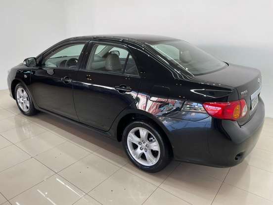 TOYOTA-COROLLA-2010