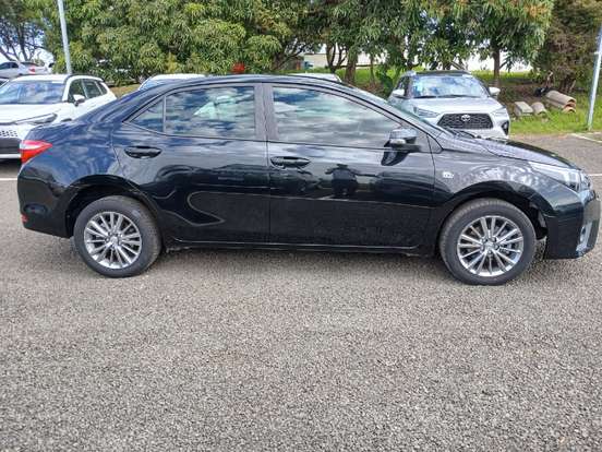 TOYOTA-COROLLA-2015