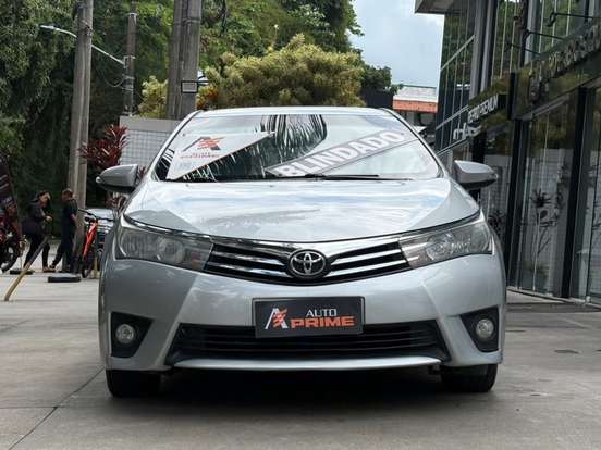 TOYOTA-COROLLA-2014