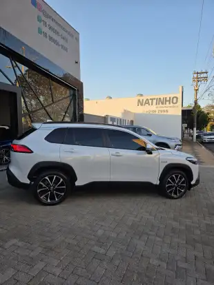 TOYOTA-COROLLA CROSS-2023