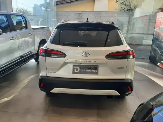 TOYOTA-COROLLA CROSS-2022