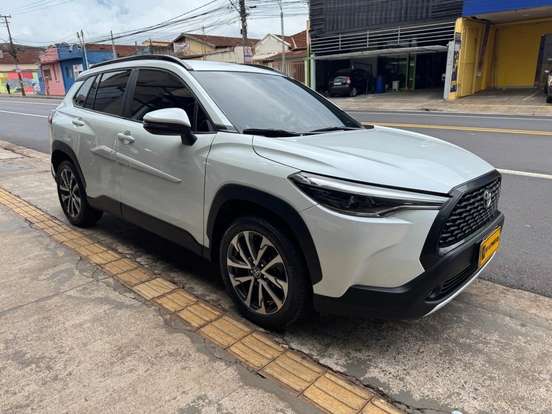 TOYOTA-COROLLA CROSS-2021