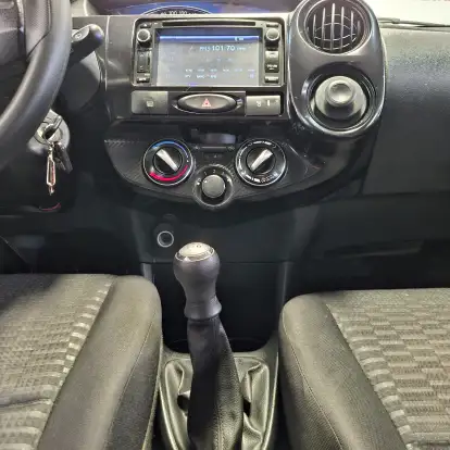 TOYOTA-ETIOS-1.3 X 16V FLEX 4P MANUAL TOYOTA-ETIOS-2014