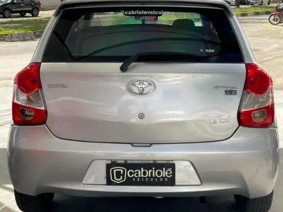 TOYOTA-ETIOS-1.3 XS 16V FLEX 4P MANUAL TOYOTA-ETIOS-2013