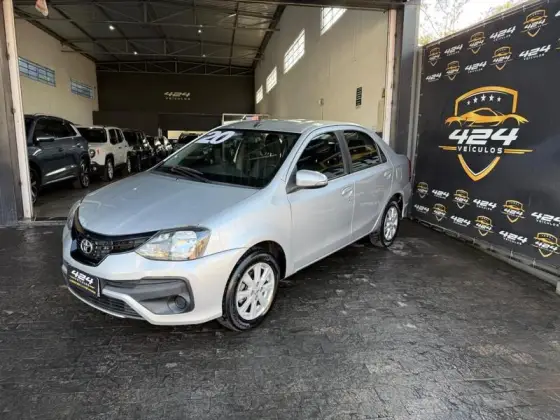 TOYOTA ETIOS 1.5 X PLUS 16V FLEX 4P AUTOMÁTICO
