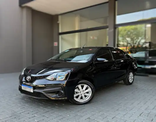 TOYOTA-ETIOS-2021