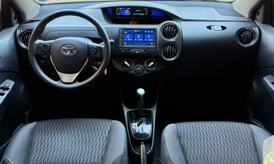 TOYOTA-ETIOS-1.5 X PLUS SEDAN 16V FLEX 4P AUTOMÁTICO TOYOTA-ETIOS-2021