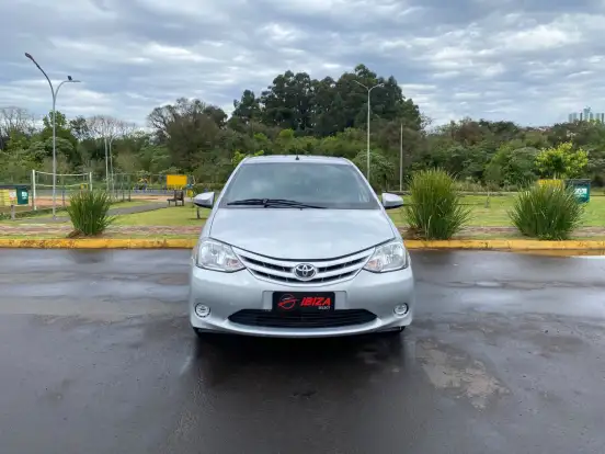 TOYOTA-ETIOS-2014
