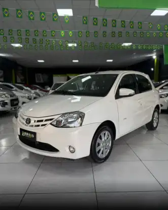 TOYOTA-ETIOS-2016