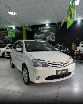 TOYOTA-ETIOS-1.5 XLS 16V FLEX 4P MANUAL TOYOTA-ETIOS-2016