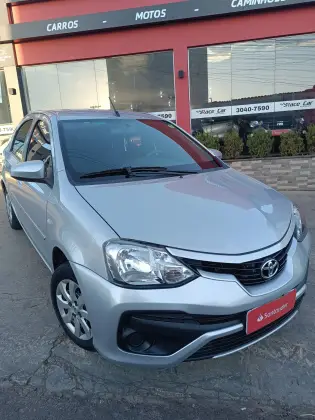TOYOTA ETIOS 1.5 XS SEDAN 16V FLEX 4P AUTOMÁTICO