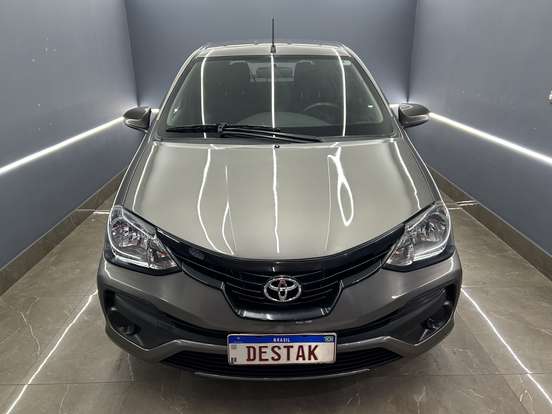 TOYOTA-ETIOS-2019