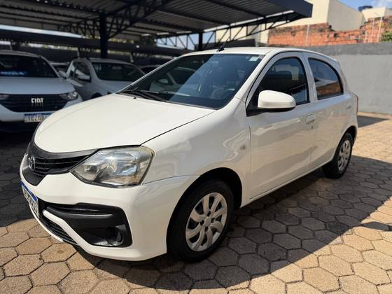 TOYOTA ETIOS 1.3 X 16V FLEX 4P MANUAL