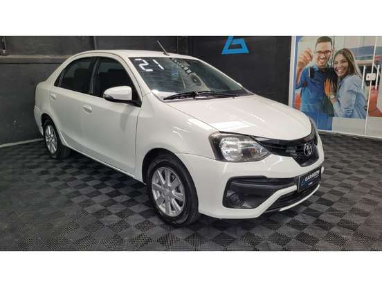 TOYOTA-ETIOS-1.5 X PLUS SEDAN 16V FLEX 4P AUTOMÁTICO TOYOTA-ETIOS-2020