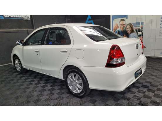 TOYOTA-ETIOS-1.5 X PLUS SEDAN 16V FLEX 4P AUTOMÁTICO TOYOTA-ETIOS-2020