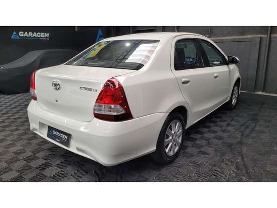 TOYOTA-ETIOS-1.5 X PLUS SEDAN 16V FLEX 4P AUTOMÁTICO TOYOTA-ETIOS-2020