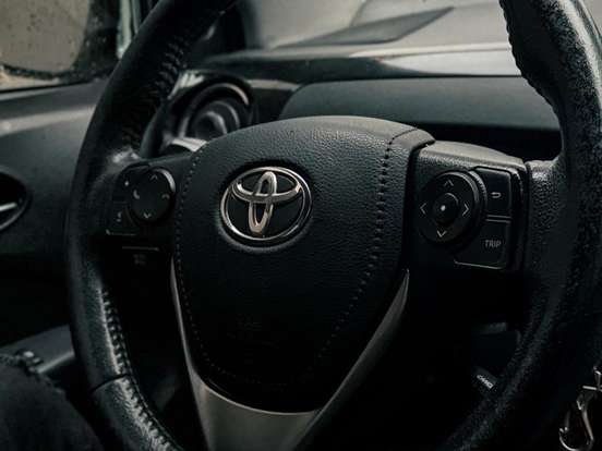 TOYOTA-ETIOS-2016