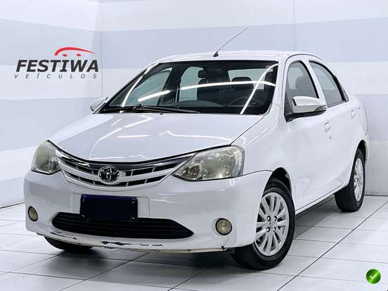 TOYOTA-ETIOS-2014