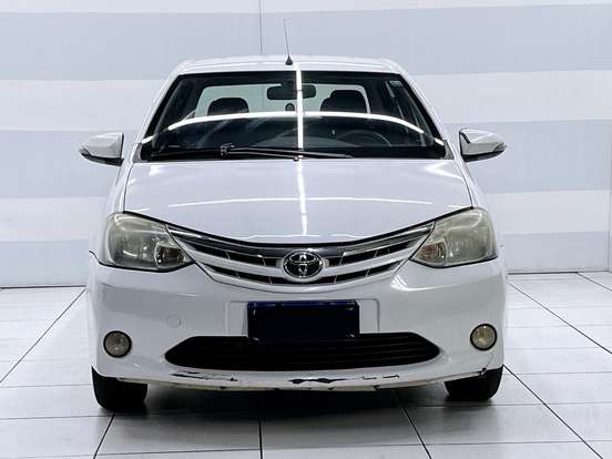 TOYOTA-ETIOS-1.5 XLS SEDAN 16V FLEX 4P MANUAL TOYOTA-ETIOS-2014