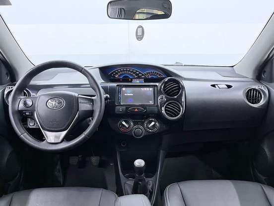 TOYOTA-ETIOS-2014