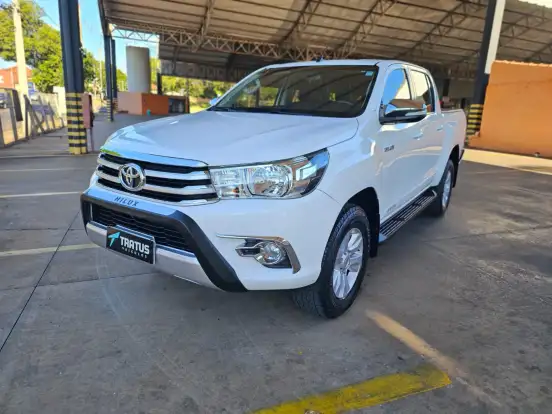 TOYOTA-HILUX-2.7 SRV 4X2 CD 16V FLEX 4P AUTOMÁTICO TOYOTA-HILUX-2017