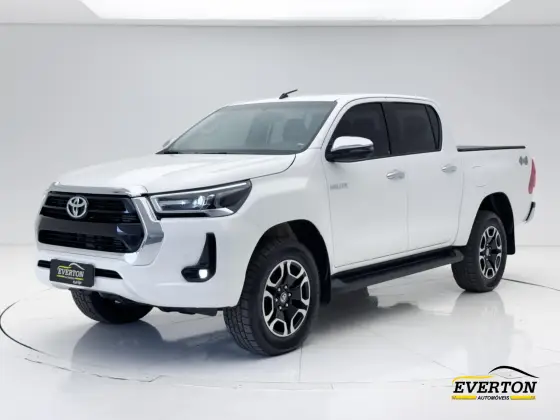TOYOTA HILUX 2.8 D-4D TURBO DIESEL CD SRV 4X4 AUTOMÁTICO