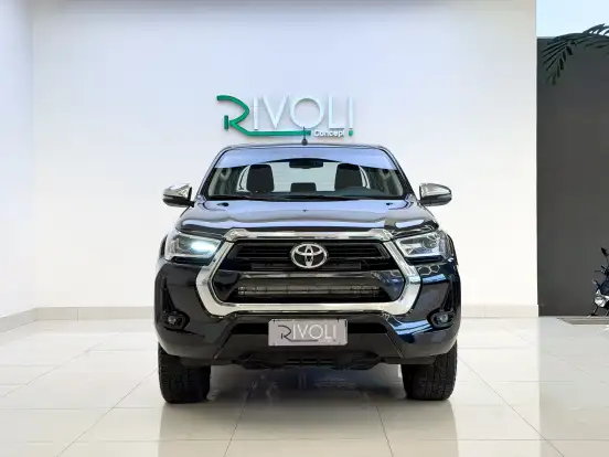 TOYOTA-HILUX-2.8 D-4D TURBO DIESEL CD SRV 4X4 AUTOMÁTICO TOYOTA-HILUX-2025