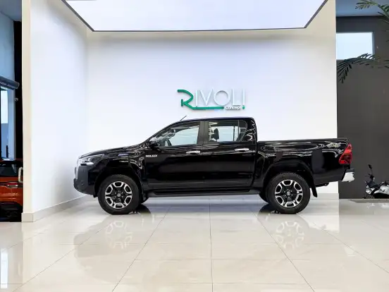 TOYOTA-HILUX-2025