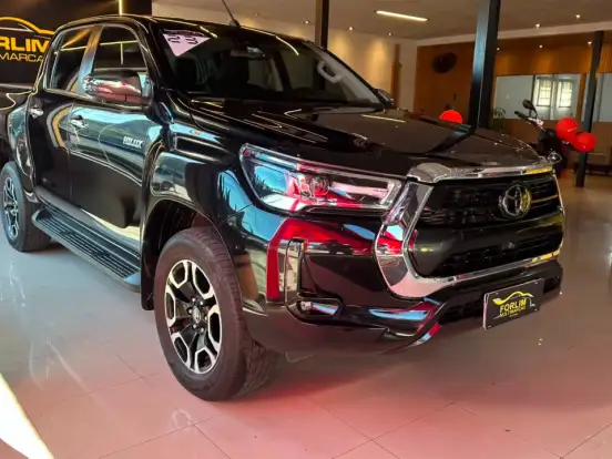 TOYOTA-HILUX-2.8 D-4D TURBO DIESEL CD SRX 4X4 AUTOMÁTICO TOYOTA-HILUX-2022