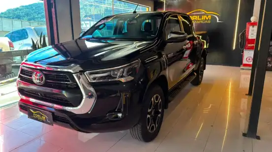 TOYOTA-HILUX-2022