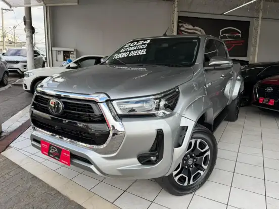 TOYOTA-HILUX-2024