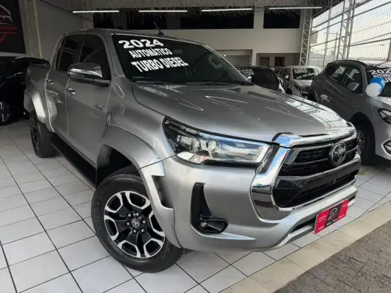 TOYOTA-HILUX-2.8 D-4D TURBO DIESEL CD SRX PLUS 4X4 AUTOMÁTICO TOYOTA-HILUX-2024