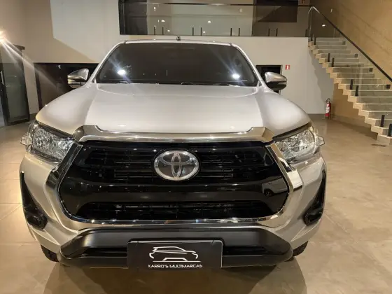 TOYOTA HILUX 2.8 SRV 4X4 CD 16V DIESEL 4P AUTOMÁTICO