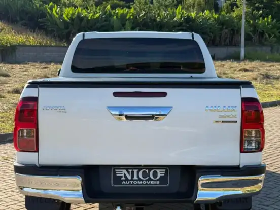TOYOTA-HILUX-2.8 SRX 4X4 CD 16V DIESEL 4P AUTOMÁTICO TOYOTA-HILUX-2018