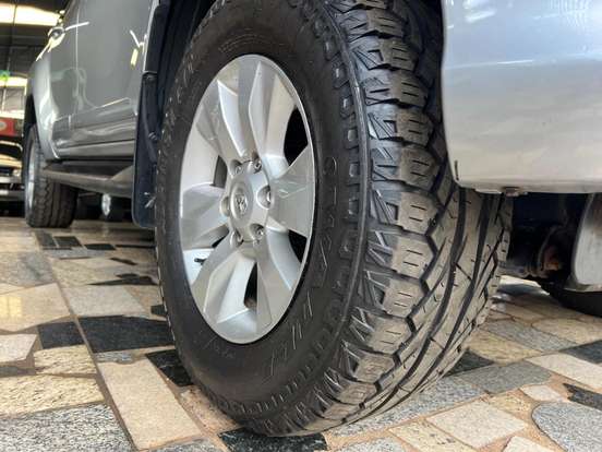 TOYOTA-HILUX-2017