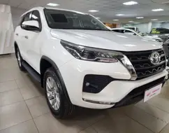 TOYOTA HILUX 2.7 VVT-i FLEX CD SRV 4X4 AUTOMÁTICO TOYOTA HILUX 2.7 VVT-i FLEX CD SRV 4X4 AUTOMÁTICO